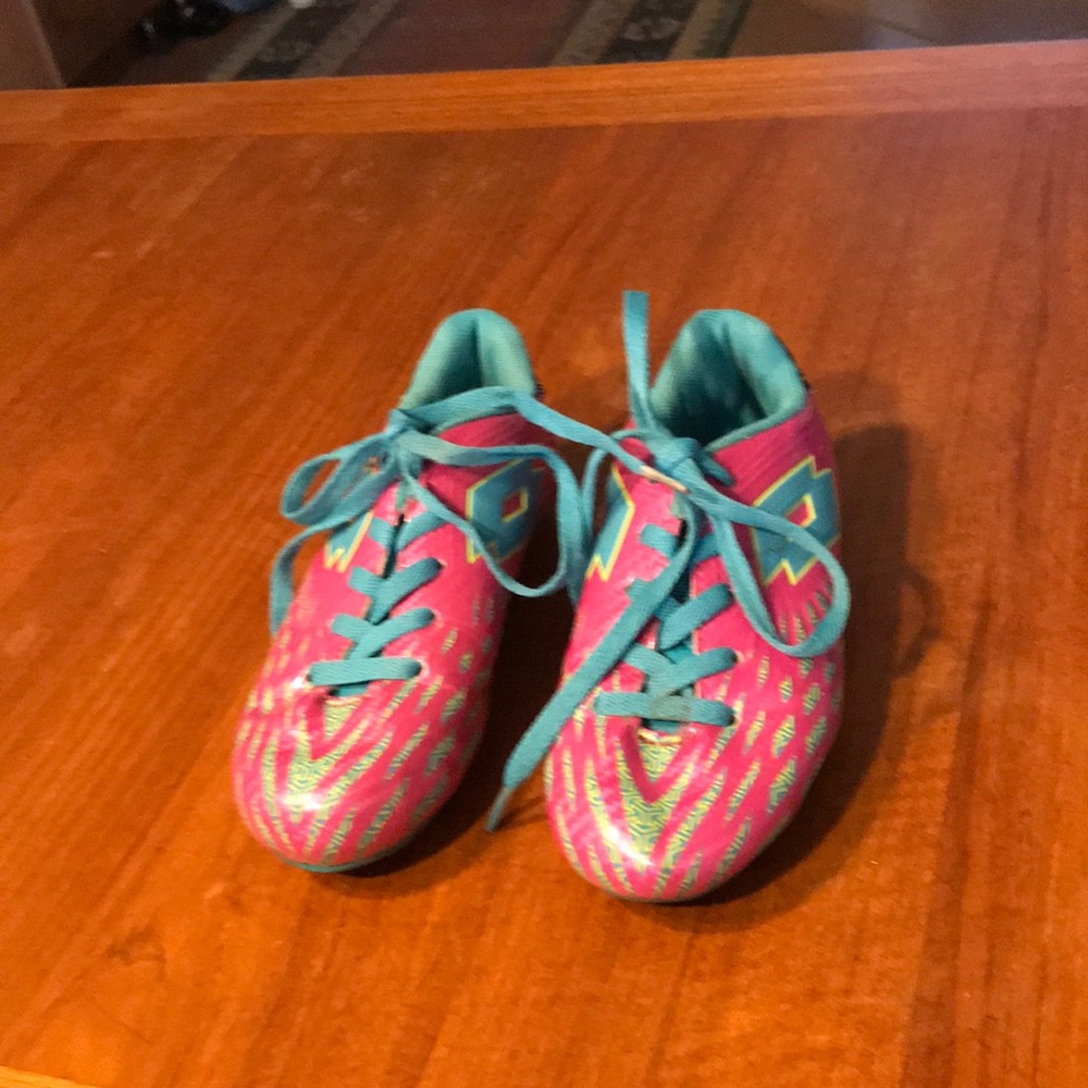 Girls soccer cleats size 12